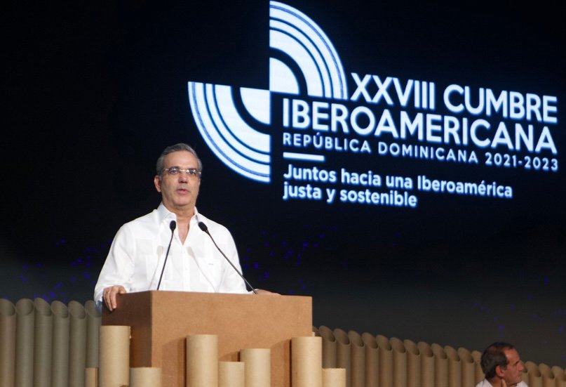 Luis Abinader confirma equipo del Mirex trabaja para eliminar visado Schengen