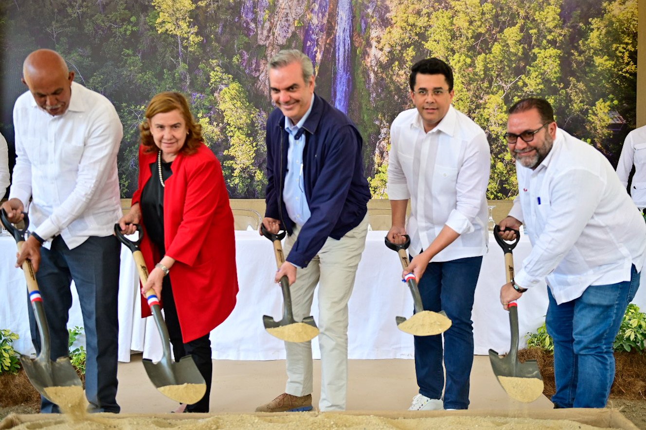 Turismo da inicio a reconstrucción de la vía de acceso carretera Aguas Blancas
