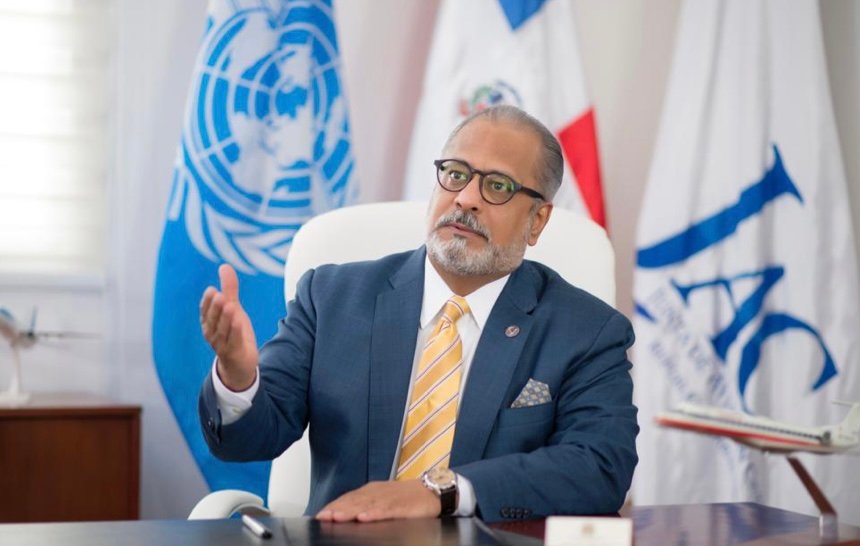 Tribunal ratifica suspender cobro de 10 dólares a viajeros dominicanos