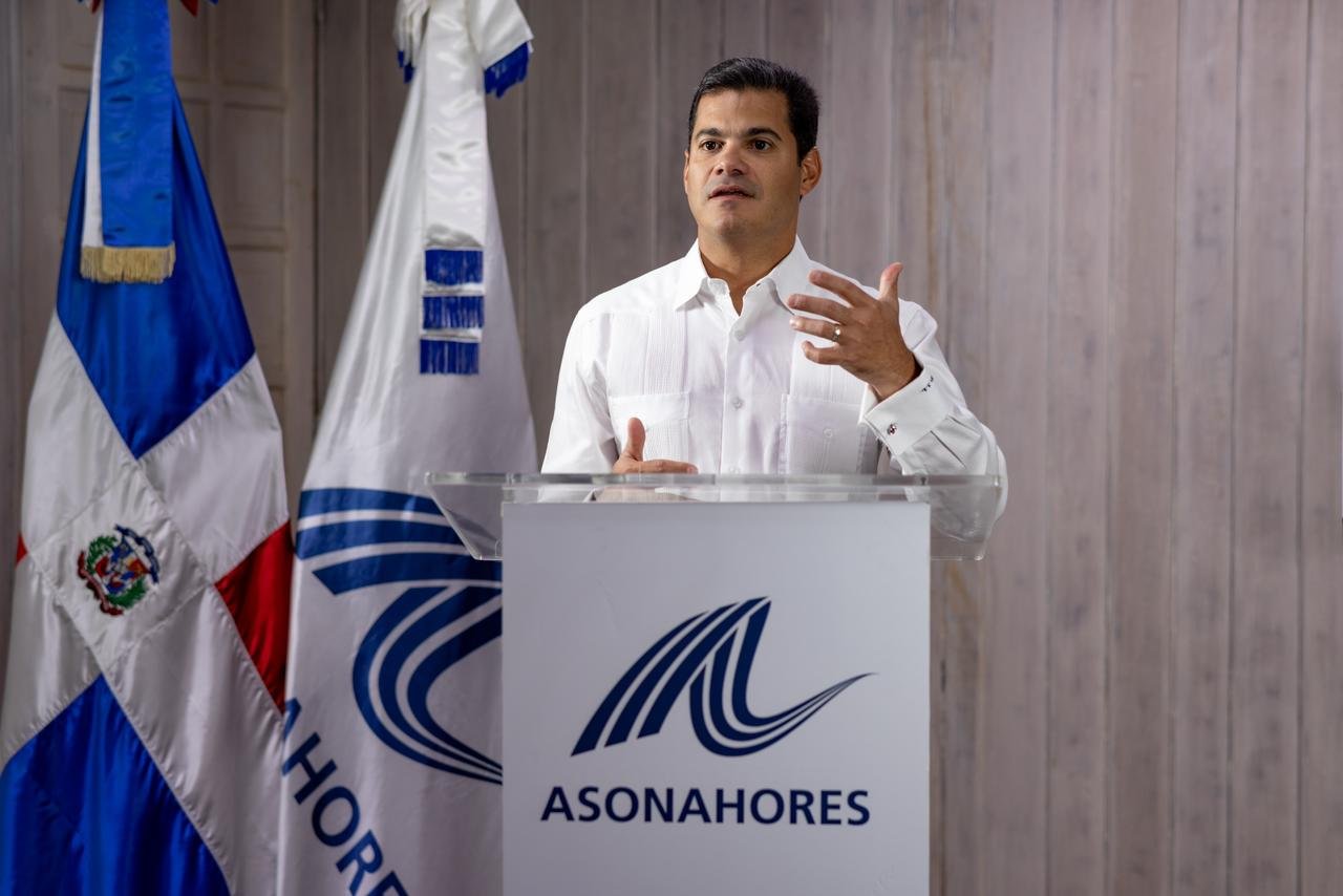 Sugiere se diseñe plan para éxito del turismo