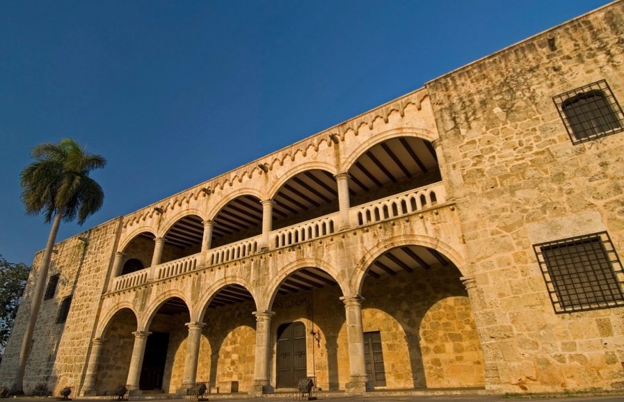 Restaurarán el Alcázar de Colón, Puerta de la Misericordia y museo de las Casas Reales