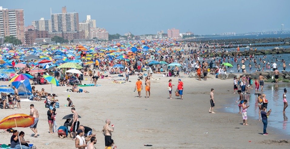 Mayoría playas estado NY están contaminadas con heces y aguas residuales