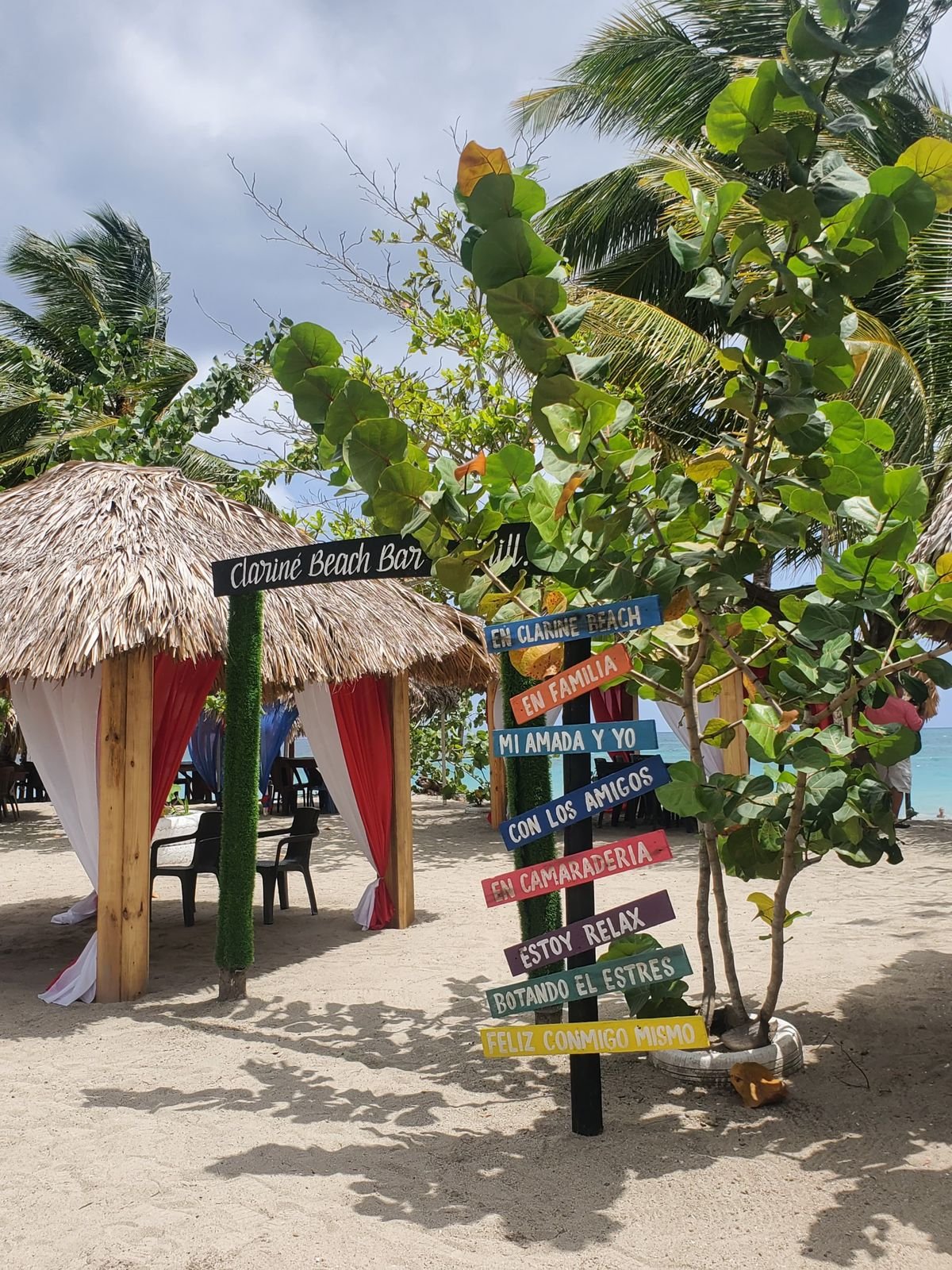 Clarine Beach Bar & Restaurant renueva sus instalaciones