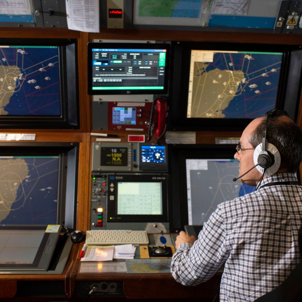 Cae sistema de control aéreo en el Reino Unido