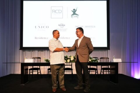 Cadena hotelera firma acuerdo-compromiso The Code con la organización mundial ECPAT contra explotación sexual en los viajes y el turismo