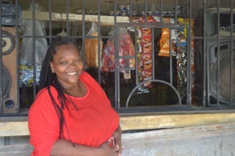 Hábitat Dominicana y sus aliados proveen acceso a micro financiamiento para viviendas.