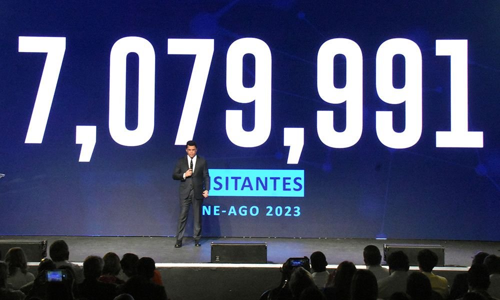 El turismo mantiene los números en azul