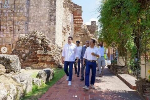 Ministro de Turismo afirma Ciudad Colonial será lugar temático