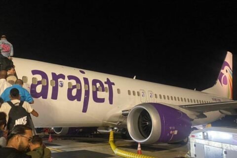 Despega histórico vuelo Arajet con destino a Toronto, Canadá
