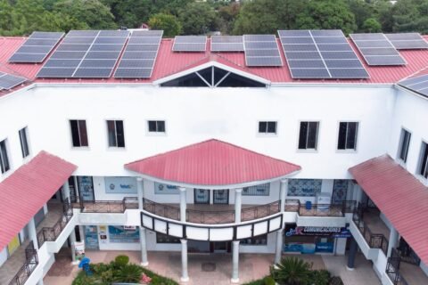 Salud Dominicana en apoyo al medio ambiente; se convierte en empresa verde