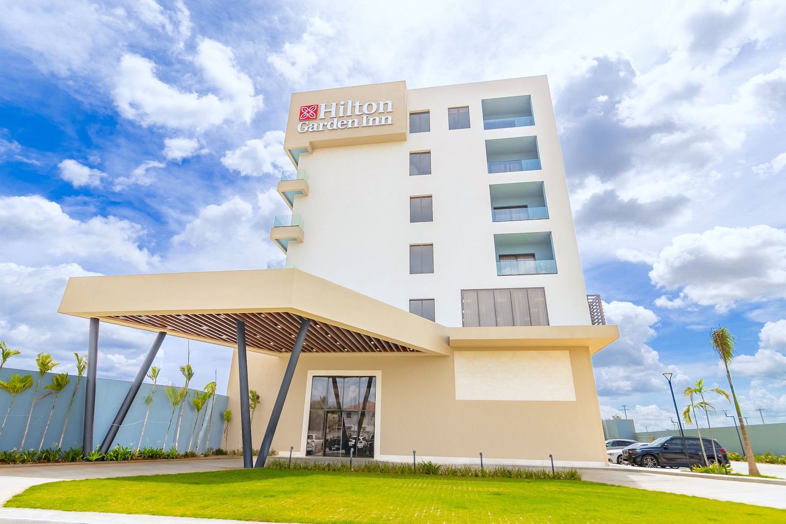 Hotel Hilton Garden Inn La Romana  Anuncia atractivas ofertas para el cliente local