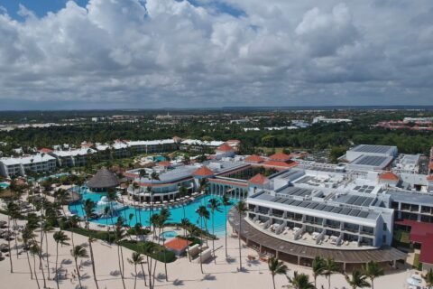 Hotels International y CEPM inauguran un parque solar, reafirmando su compromiso con las cero emisiones