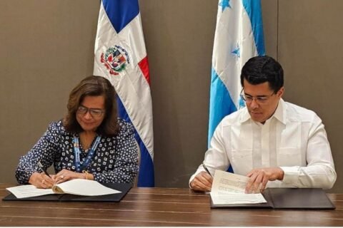 República Dominicana y Honduras firman memorándum de entendimiento en materia de turismo