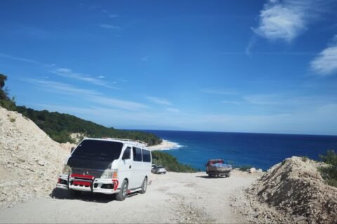 Tours operadores del Sur piden a David Collado asumir carretera Enriquillo-Barahona para que sea terminada