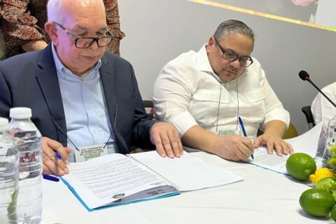 Clúster de Limón firma acuerdo de financiamiento con Banco Agrícola por RD$340 millones