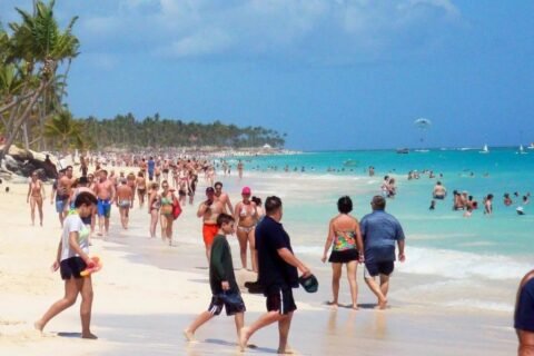 República Dominicana recibe 201,889 turistas por vía área en Semana Santa