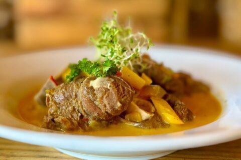 Gastronomía y entretenimiento se unen en Yaguate: una experiencia para toda la familia