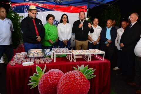 Culmina con éxito Festival de las Fresas 2025