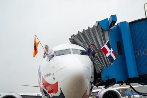 David Collado inaugura vuelo a Nueva York de Arajet