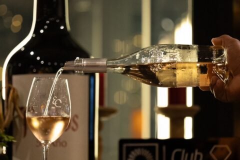 El Catador y Bodega Protos celebran 25 años de alianza con una experiencia sensorial única: «Guitar & Wine Protos»