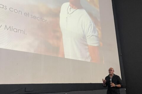 México: Salvador Batista participa en conferencia “El ABC del Periodismo Turístico” en Orizaba, Veracruz
