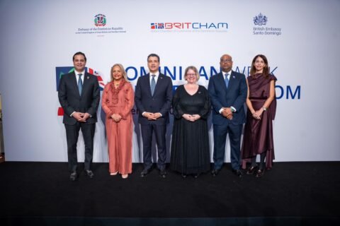 Popular atrae interés de inversionistas durante Semana Dominicana en Reino Unido