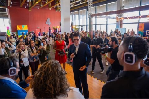 El ministro David Collado lanza en Colombia la plataforma “Conoce el Paraíso”