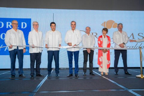 Presidente Luis Abinader encabeza inauguración de nuevos hoteles Secrets Playa Esmeralda y Dreams Playa Esmeralda
