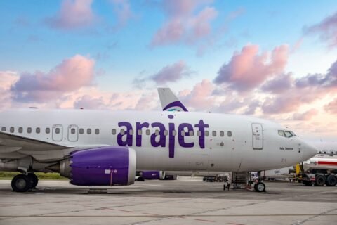 Arajet permite que niños y jóvenes vuelen gratis