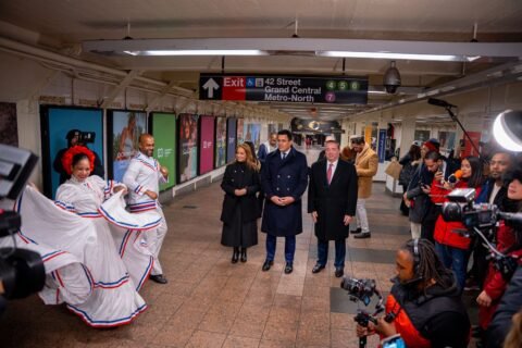 Turismo llena de color y sabor dominicano Grand Central de NY