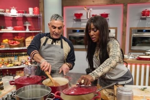 Amara La Negra forma parte de Worst Cooks in America