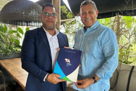Alcalde de Samaná se suma al impulso de la feria Turismo y Atracciones 2026