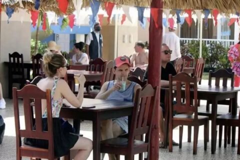 Rusia repatriara cuatro mil connacionales varados en Cuba por la falta de queroseno