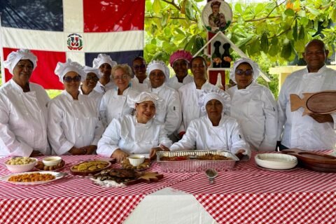 FEDA y Consume Lo Nuestro realizan taller de cocina dominicana con productos locales en Dajabón