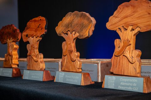 Piñero anuncia la III edición de los Premios “Los + Ecoístas” en República Dominicana